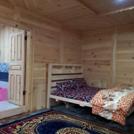 Riverbank Hotel Taobut Neelum Valley Azad Kashmir Taobat ภายนอก รูปภาพ